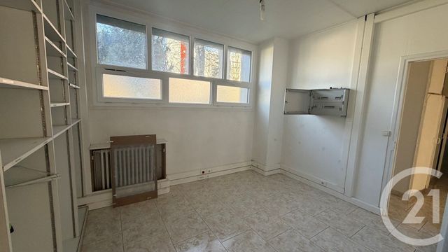 Bureaux à louer - 136.0 m2 - 95 - Val-d'Oise