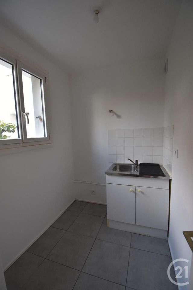 Appartement F1 &agrave; louer - 1 pi&egrave;ce - 29,98 m2 - Deuil La Barre - 95 - ILE-DE-FRANCE