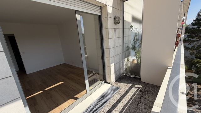 Appartement &agrave; louer - 2 pi&egrave;ces - 56,44 m2 - Enghien Les Bains - 95 - ILE-DE-FRANCE