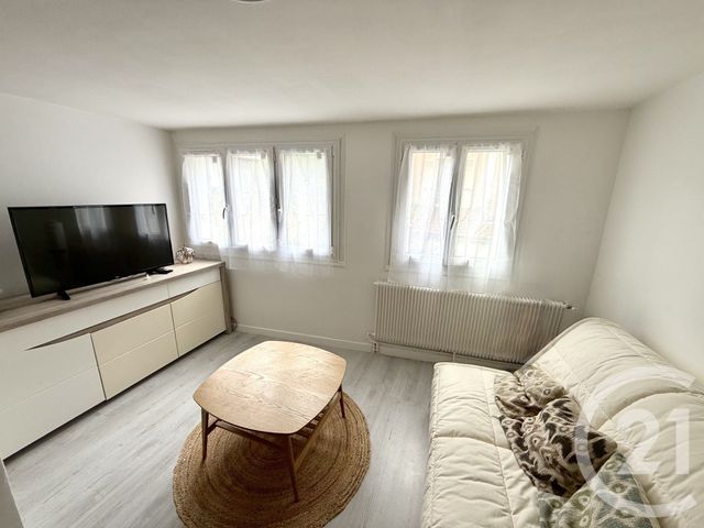 Appartement Studio &agrave; louer - 1 pi&egrave;ce - 20,80 m2 - Conflans Ste Honorine - 78 - ILE-DE-FRANCE