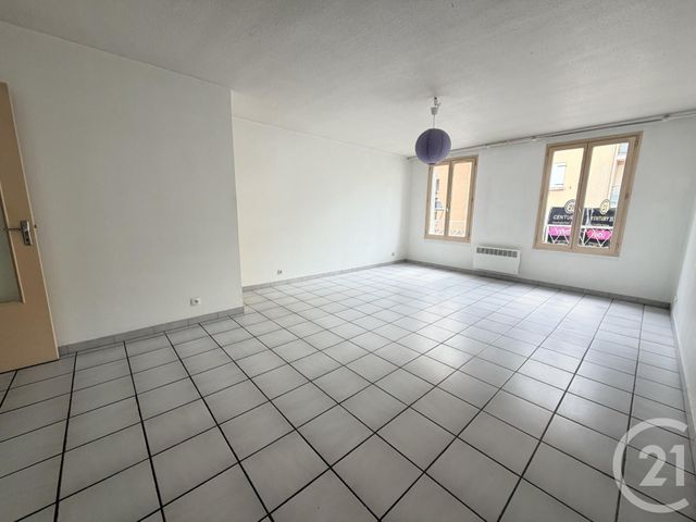 Appartement F3 &agrave; vendre - 3 pi&egrave;ces - 75,60 m2 - Voiron - 38 - RHONE-ALPES