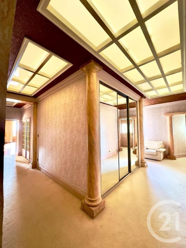 Appartement T6 à vendre - 5 pièces - 202,02 m2 - Voiron - 38 - RHONE-ALPES