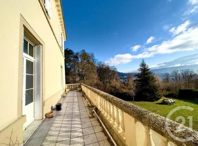 Appartement T6 à vendre - 5 pièces - 202,02 m2 - Voiron - 38 - RHONE-ALPES