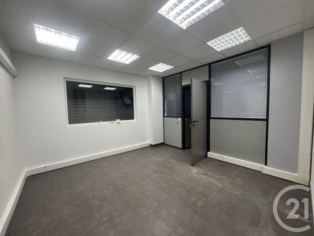 Divers &agrave; vendre - 185 m2 - Voiron - 38 - RHONE-ALPES