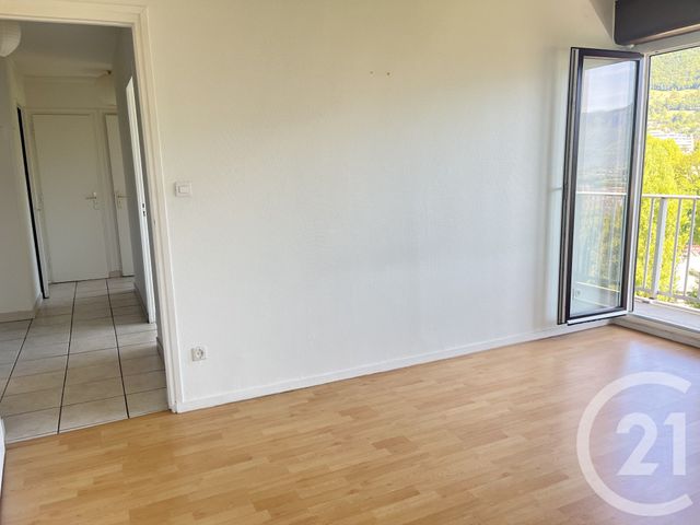 Appartement F2 à vendre - 2 pièces - 51,70 m2 - Voiron - 38 - RHONE-ALPES