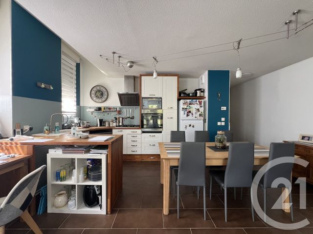 Appartement F3 à vendre - 3 pièces - 74 m2 - Voiron - 38 - RHONE-ALPES