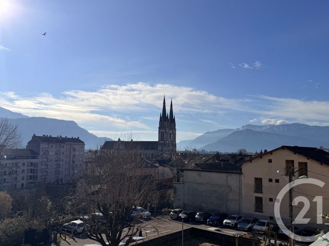 Appartement F4 &agrave; vendre - 4 pi&egrave;ces - 96 m2 - Voiron - 38 - RHONE-ALPES