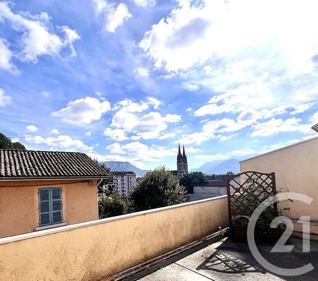Appartement F4 &agrave; vendre - 4 pi&egrave;ces - 96 m2 - Voiron - 38 - RHONE-ALPES
