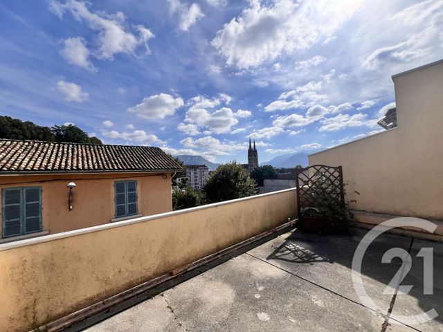 Appartement F4 &agrave; vendre - 4 pi&egrave;ces - 96 m2 - Voiron - 38 - RHONE-ALPES
