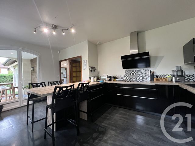 Maison à vendre - 6 pièces - 259 m2 - St Jean De Moirans - 38 - RHONE-ALPES