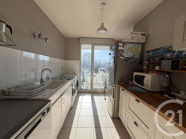 Appartement F3 &agrave; vendre - 3 pi&egrave;ces - 68 m2 - Voiron - 38 - RHONE-ALPES