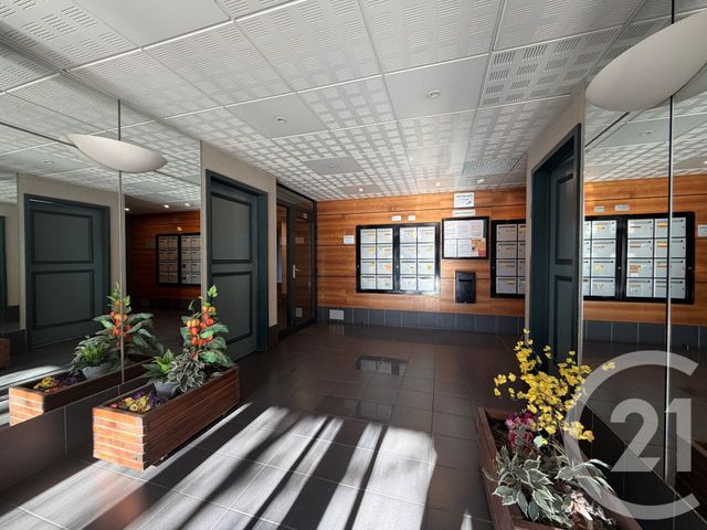 Appartement F3 &agrave; vendre - 3 pi&egrave;ces - 68 m2 - Voiron - 38 - RHONE-ALPES