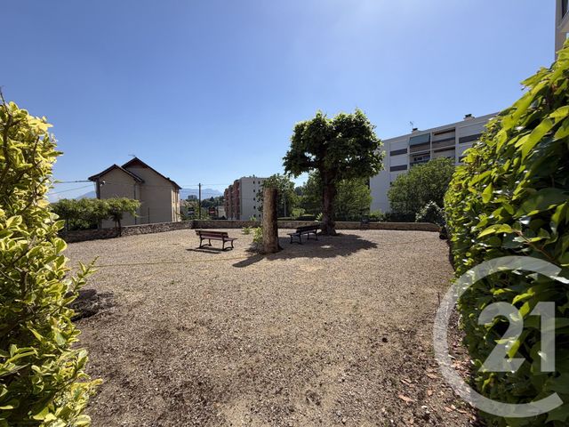 Appartement F3 &agrave; vendre - 3 pi&egrave;ces - 68,20 m2 - Voiron - 38 - RHONE-ALPES
