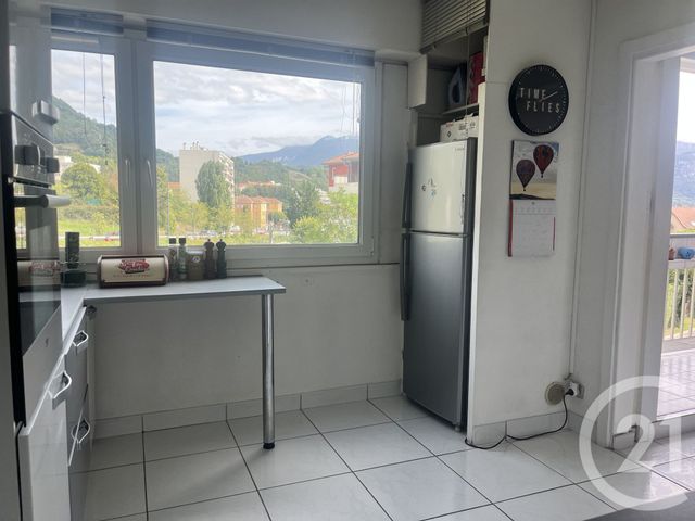 Appartement F4 &agrave; vendre - 4 pi&egrave;ces - 76,65 m2 - Voiron - 38 - RHONE-ALPES