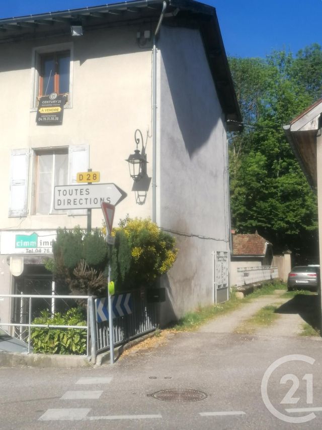 Immeuble &agrave; vendre - 330 m2 - St Geoire En Valdaine - 38 - RHONE-ALPES