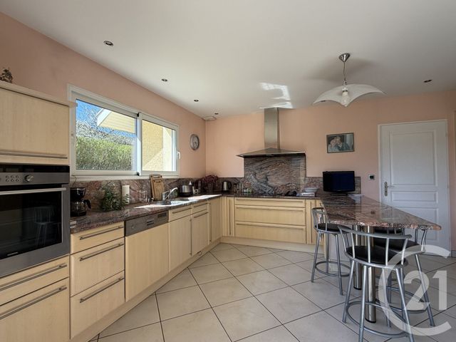 Maison &agrave; vendre - 7 pi&egrave;ces - 250 m2 - St Geoire En Valdaine - 38 - RHONE-ALPES