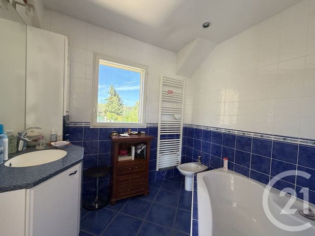 Maison &agrave; vendre - 7 pi&egrave;ces - 250 m2 - St Geoire En Valdaine - 38 - RHONE-ALPES