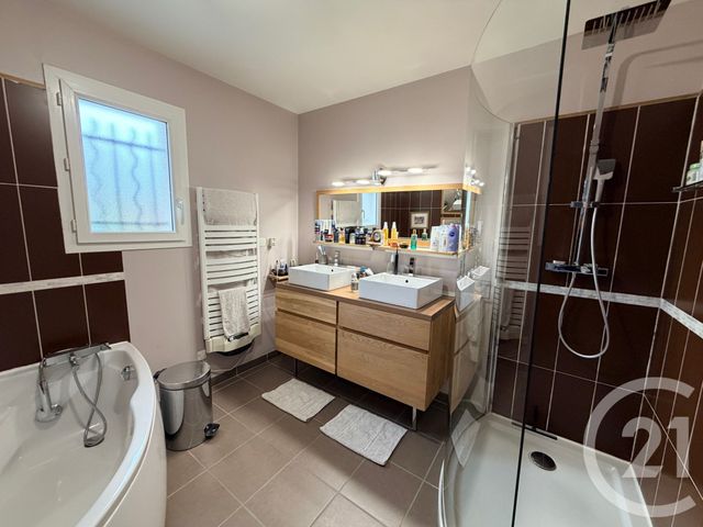 Maison &agrave; vendre - 4 pi&egrave;ces - 120 m2 - Voiron - 38 - RHONE-ALPES