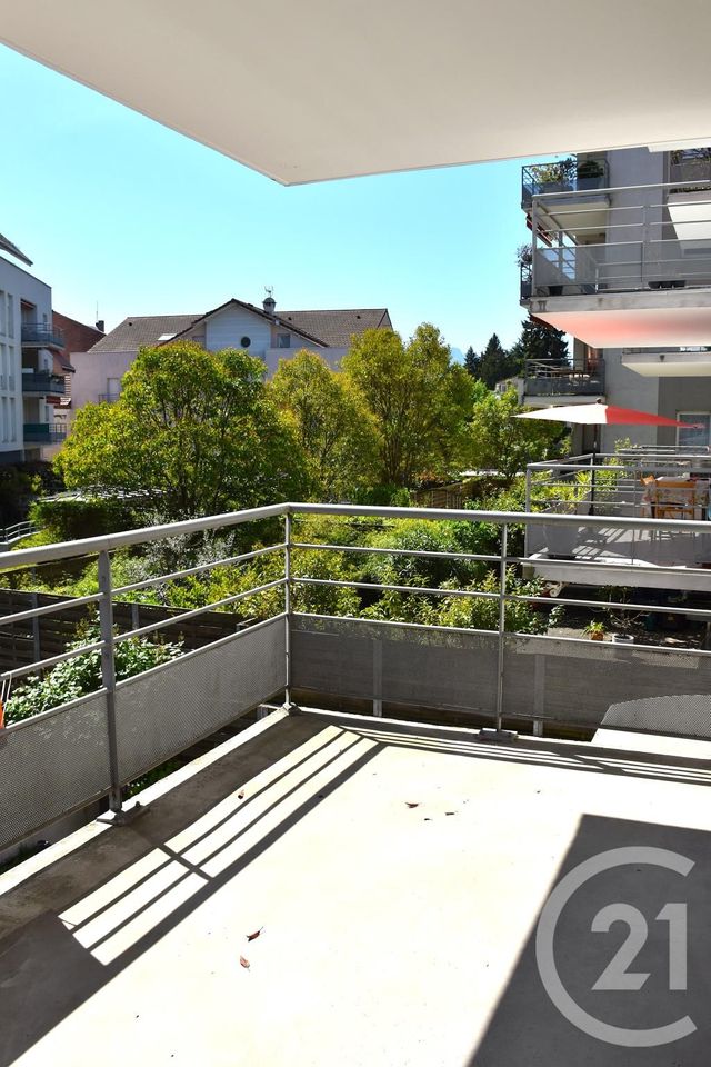 Appartement T4 &agrave; vendre - 4 pi&egrave;ces - 100 m2 - Voiron - 38 - RHONE-ALPES