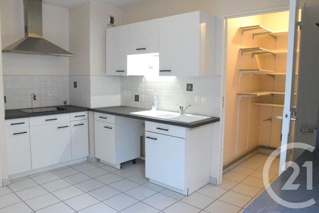 Appartement T4 &agrave; vendre - 4 pi&egrave;ces - 100 m2 - Voiron - 38 - RHONE-ALPES
