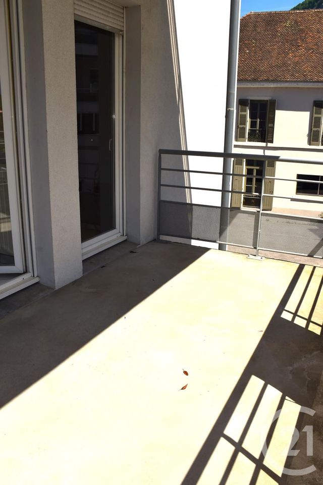 Appartement T4 &agrave; vendre - 4 pi&egrave;ces - 100 m2 - Voiron - 38 - RHONE-ALPES