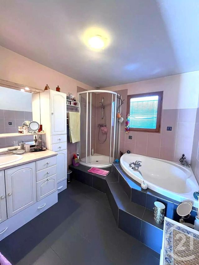 Maison &agrave; vendre - 7 pi&egrave;ces - 150 m2 - Voiron - 38 - RHONE-ALPES