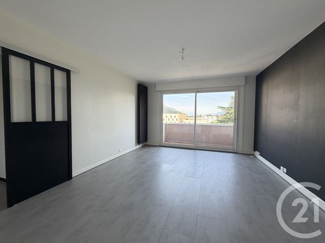 Appartement F5 &agrave; vendre - 5 pi&egrave;ces - 88 m2 - Voiron - 38 - RHONE-ALPES