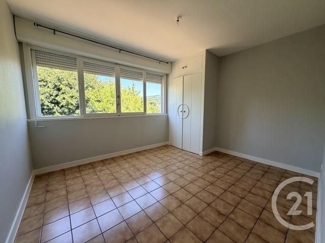 Appartement F3 &agrave; vendre - 3 pi&egrave;ces - 60 m2 - Voiron - 38 - RHONE-ALPES