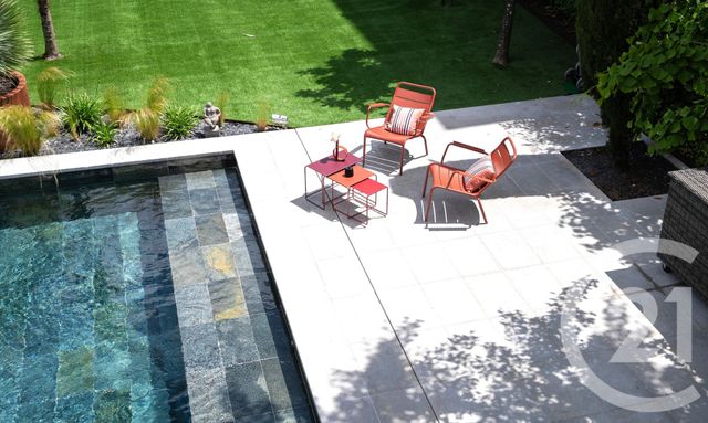 Maison à vendre - 7 pièces - 261 m2 - Brive La Gaillarde - 19 - LIMOUSIN