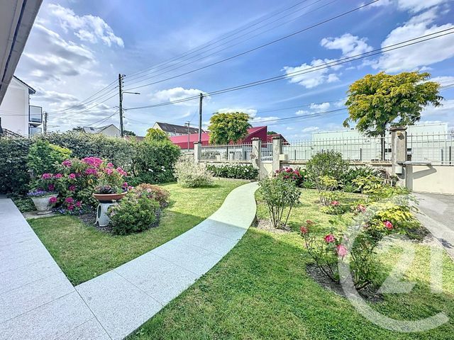 Maison à vendre - 6 pièces - 145,47 m2 - Montfermeil - 93 - ILE-DE-FRANCE