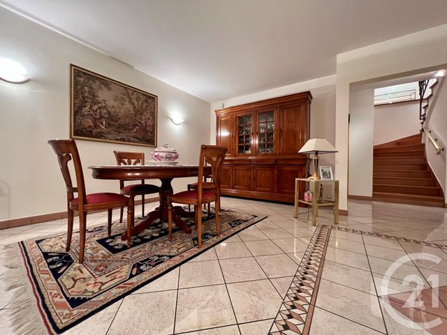 Maison à vendre - 9 pièces - 360 m2 - Montfermeil - 93 - ILE-DE-FRANCE