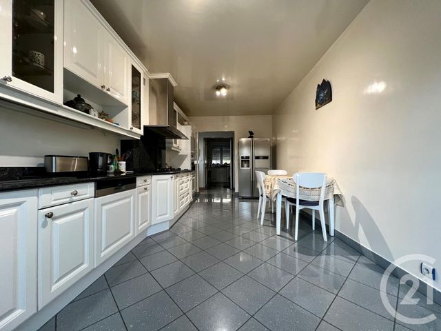 Maison à vendre - 9 pièces - 360 m2 - Montfermeil - 93 - ILE-DE-FRANCE