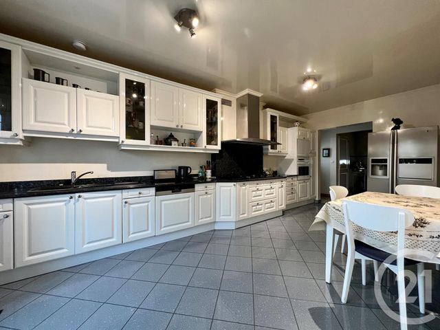 Maison à vendre - 9 pièces - 360 m2 - Montfermeil - 93 - ILE-DE-FRANCE