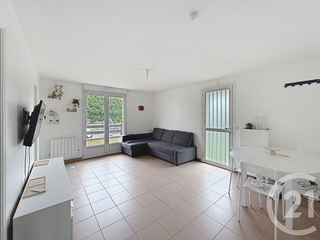 Appartement F3 à vendre - 3 pièces - 47,39 m2 - Montfermeil - 93 - ILE-DE-FRANCE
