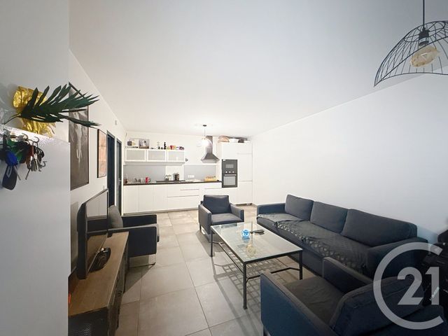 Appartement F2 à vendre - 2 pièces - 50,90 m2 - Montfermeil - 93 - ILE-DE-FRANCE