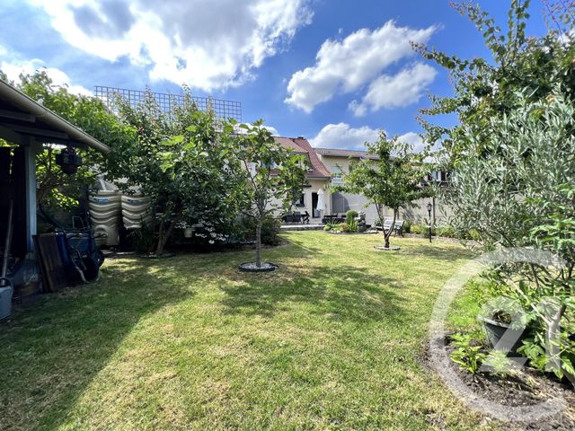 Maison à vendre - 7 pièces - 214 m2 - Montfermeil - 93 - ILE-DE-FRANCE