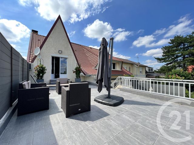 Maison à vendre - 7 pièces - 214 m2 - Montfermeil - 93 - ILE-DE-FRANCE