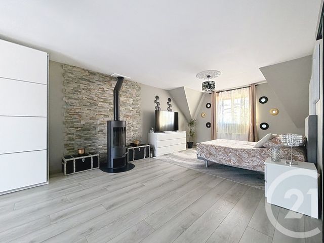 Maison à vendre - 7 pièces - 214 m2 - Montfermeil - 93 - ILE-DE-FRANCE