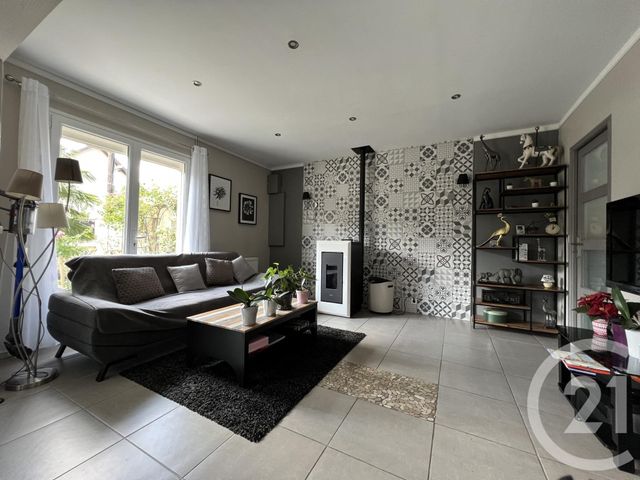 Maison à vendre - 7 pièces - 214 m2 - Montfermeil - 93 - ILE-DE-FRANCE