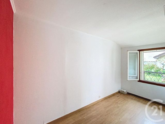 Appartement F3 à vendre - 3 pièces - 40,27 m2 - Montfermeil - 93 - ILE-DE-FRANCE