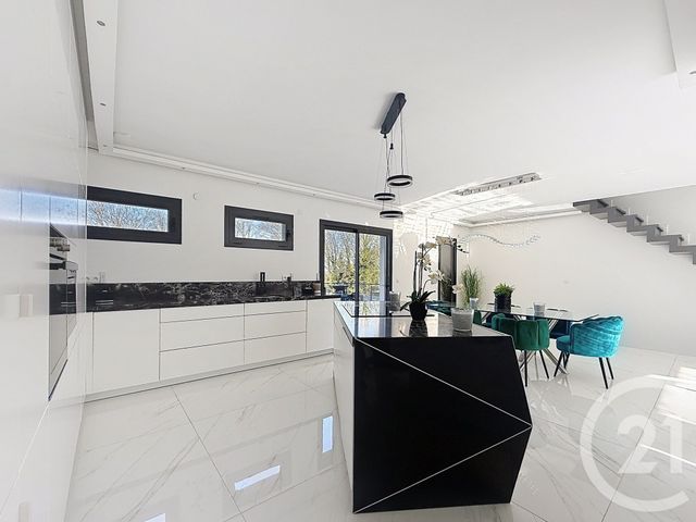 Maison &agrave; vendre - 7 pi&egrave;ces - 147,47 m2 - Montfermeil - 93 - ILE-DE-FRANCE