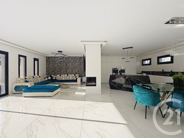 Maison &agrave; vendre - 7 pi&egrave;ces - 147,47 m2 - Montfermeil - 93 - ILE-DE-FRANCE