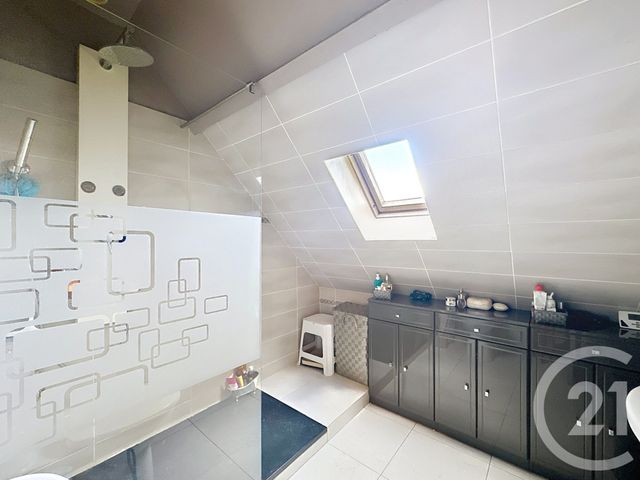 Maison à vendre - 5 pièces - 100,28 m2 - Montfermeil - 93 - ILE-DE-FRANCE