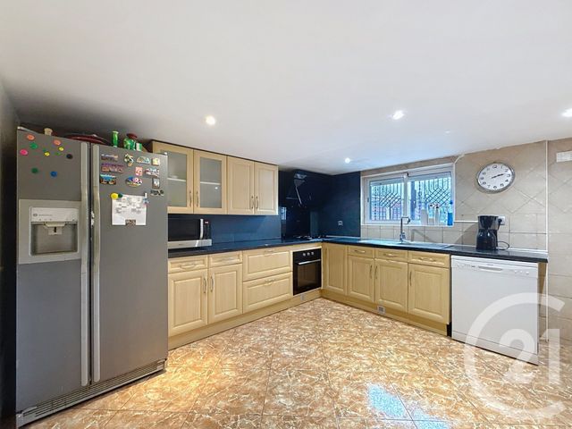 Maison &agrave; vendre - 7 pi&egrave;ces - 145,54 m2 - Chelles - 77 - ILE-DE-FRANCE