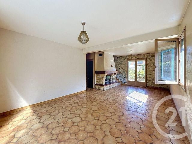 Maison &agrave; vendre - 5 pi&egrave;ces - 111 m2 - Montfermeil - 93 - ILE-DE-FRANCE