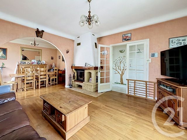 Maison &agrave; vendre - 7 pi&egrave;ces - 152,21 m2 - Chelles - 77 - ILE-DE-FRANCE