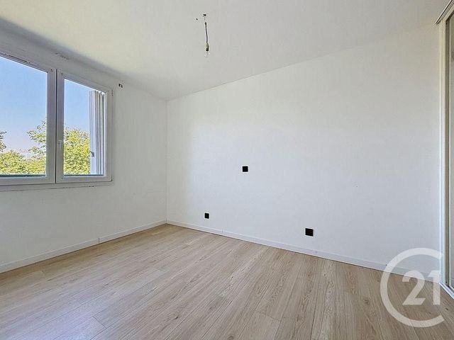 Appartement F4 &agrave; vendre - 4 pi&egrave;ces - 58,40 m2 - Clichy Sous Bois - 93 - ILE-DE-FRANCE