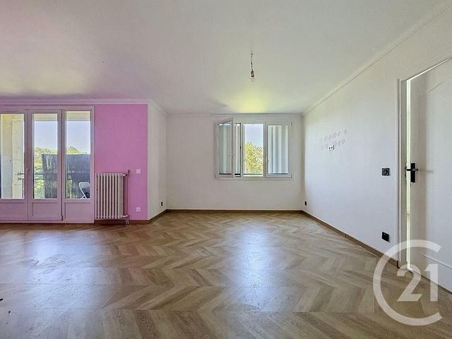 Appartement F4 &agrave; vendre - 4 pi&egrave;ces - 58,40 m2 - Clichy Sous Bois - 93 - ILE-DE-FRANCE