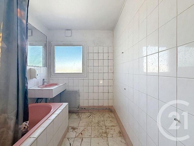 Appartement F4 &agrave; vendre - 4 pi&egrave;ces - 62,11 m2 - Clichy Sous Bois - 93 - ILE-DE-FRANCE