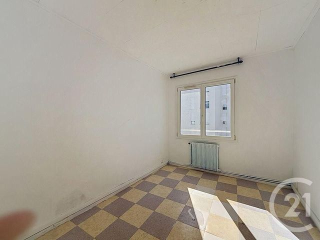 Appartement F4 &agrave; vendre - 4 pi&egrave;ces - 62,11 m2 - Clichy Sous Bois - 93 - ILE-DE-FRANCE